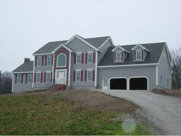 108 Old Chester Road Derry, NH 03038 - Photo 1 of 1