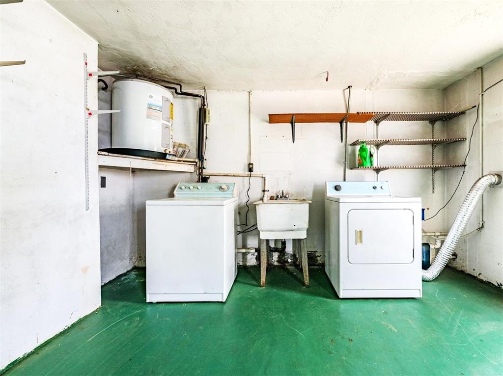 10810 Leeds Road Port Richey, FL 34668 - Photo 25 of 29 Washer/Dryer included!