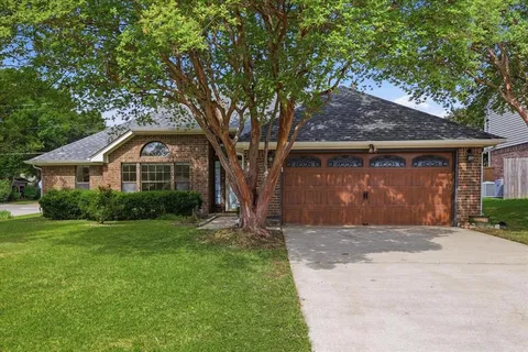 $350,000 | 2617 Mountainview Drive, Corinth, TX 76210