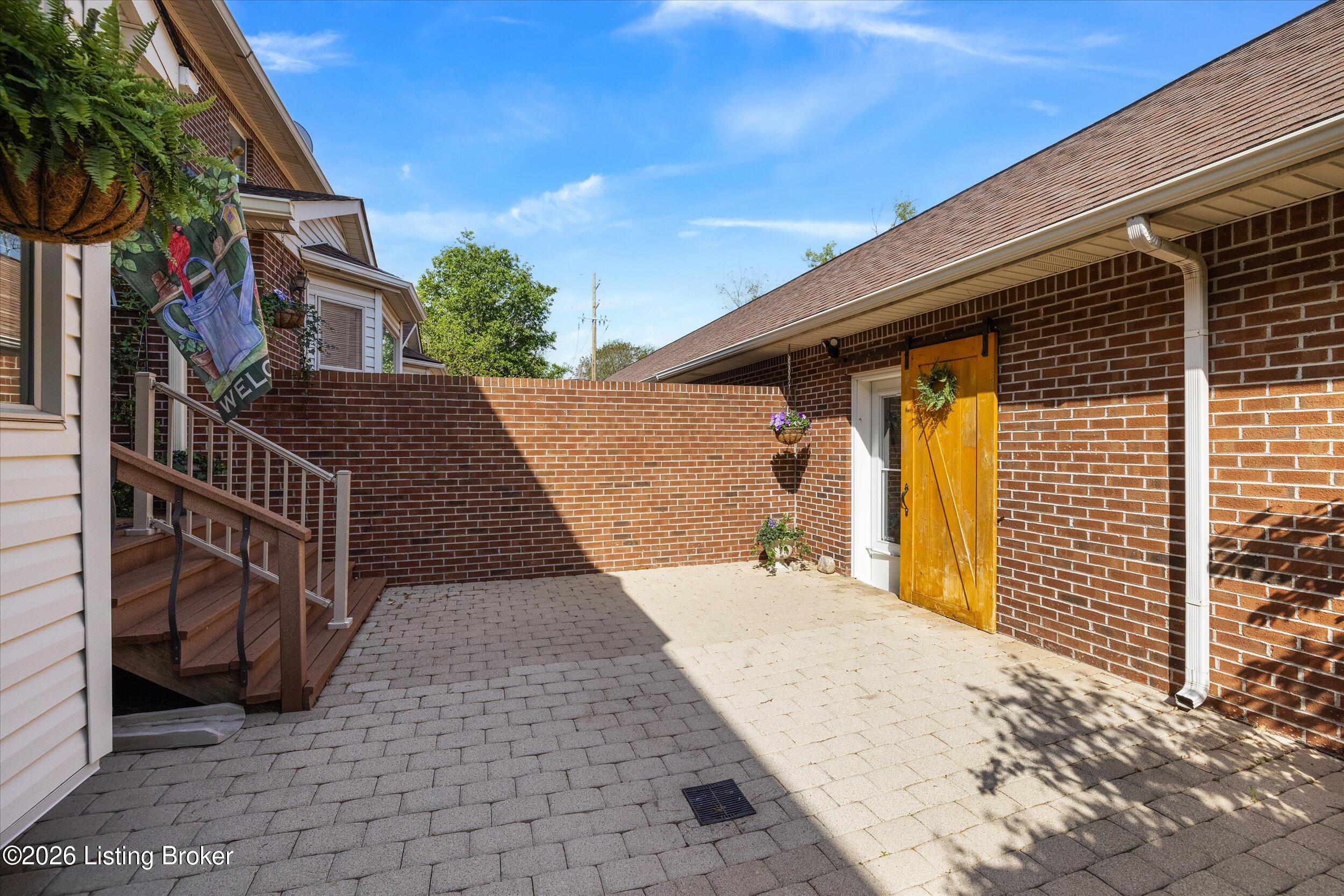 3006 Sprowl Road Louisville, KY 40299 - Photo 53 of 55 52-3U8A0614