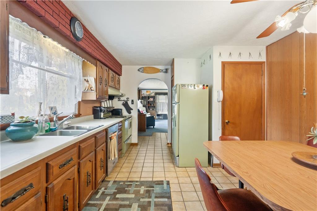 8555 Peters Road Cranberry Township, PA 16066 - Photo 14 of 25 Gallery Image 14
