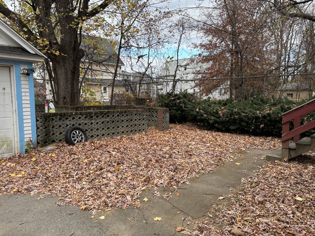 40 Norfolk Street Springfield, MA 01109 - Photo 5 of 13 Gallery Image 5