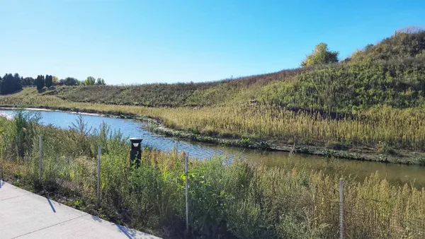 $950,000 | 800 East Papermill Run, Unit 101/2, Kimberly, WI 54136