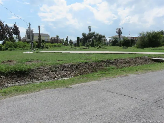 $80,000 | 101 Seaward Avenue, Cameron, LA 70631