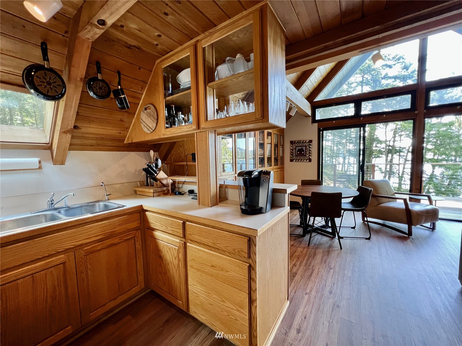 181 Dock Road Eastsound, WA 98245 - Photo 20 of 40 Gallery Image 20