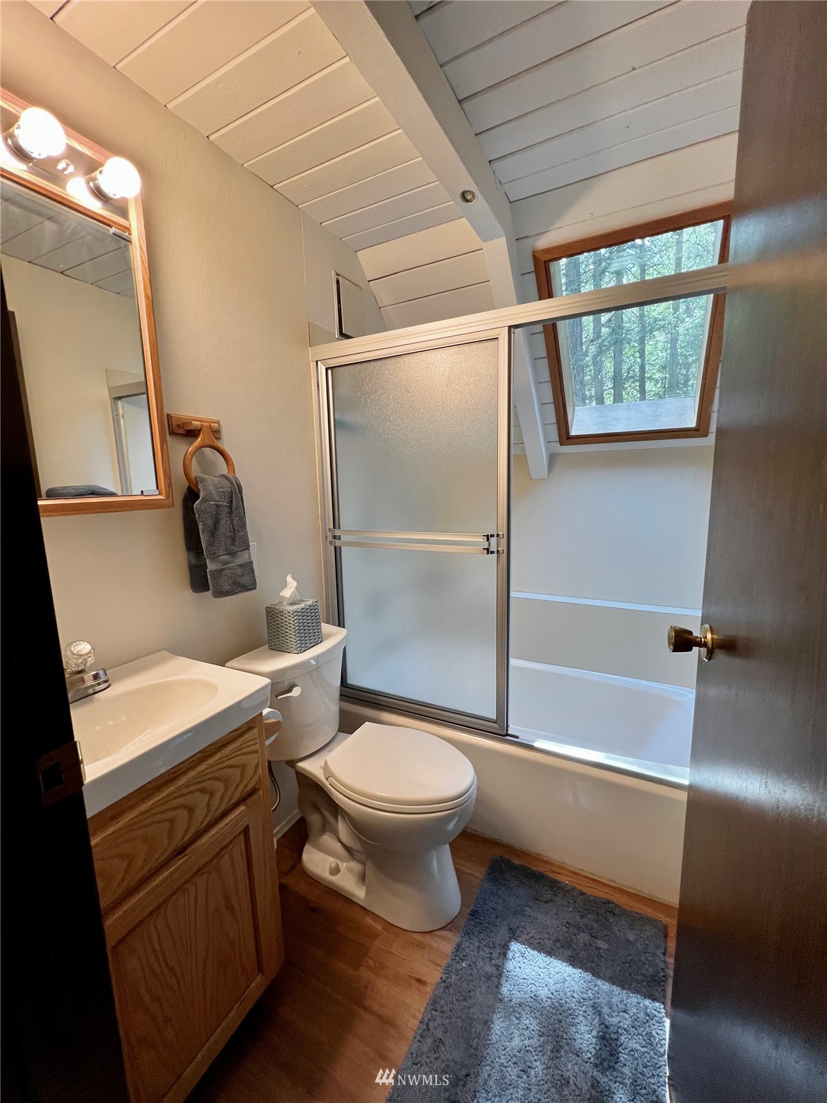 181 Dock Road Eastsound, WA 98245 - Photo 21 of 40 Gallery Image 21