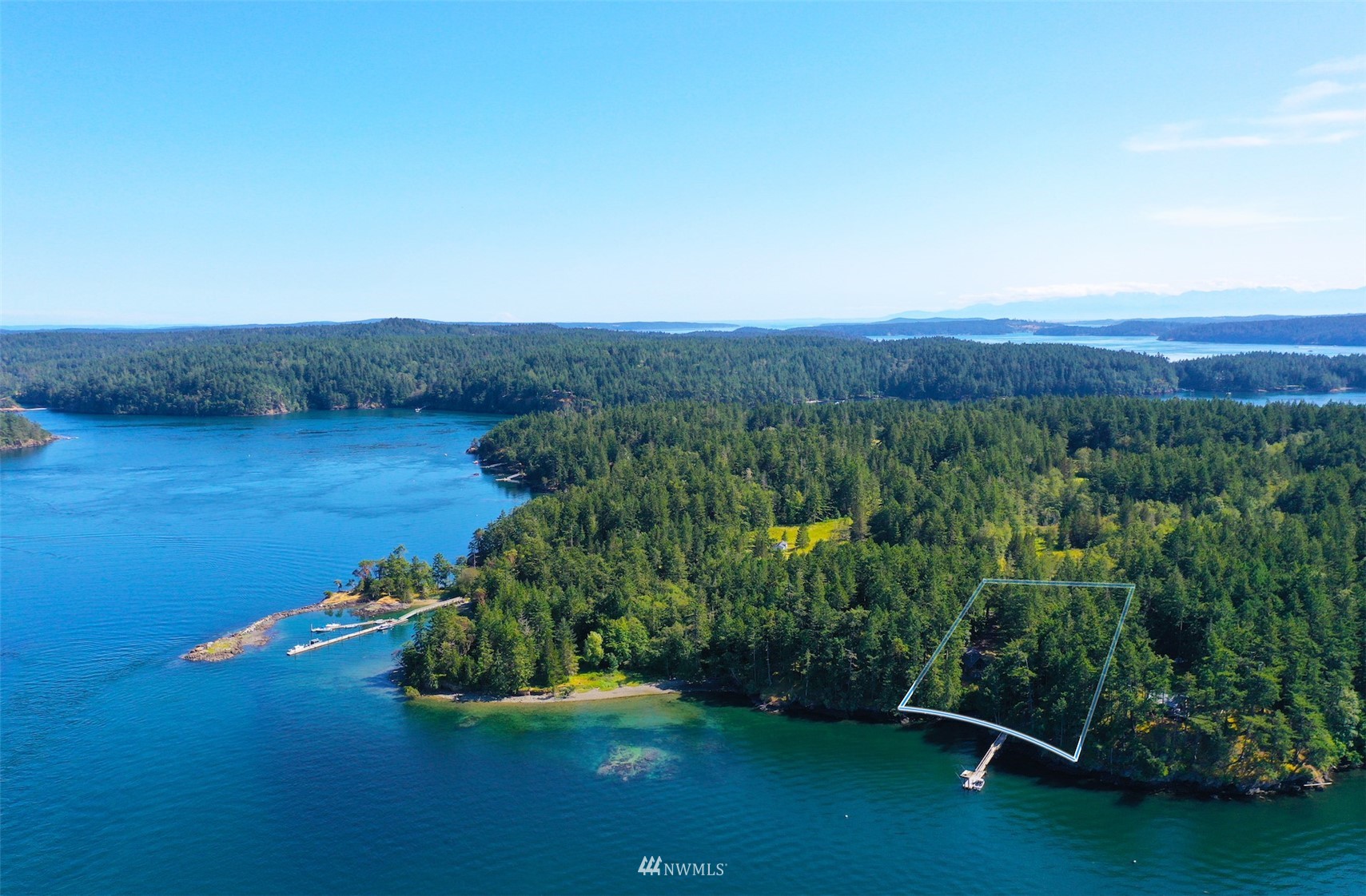 181 Dock Road Eastsound, WA 98245 - Photo 6 of 40 Gallery Image 6