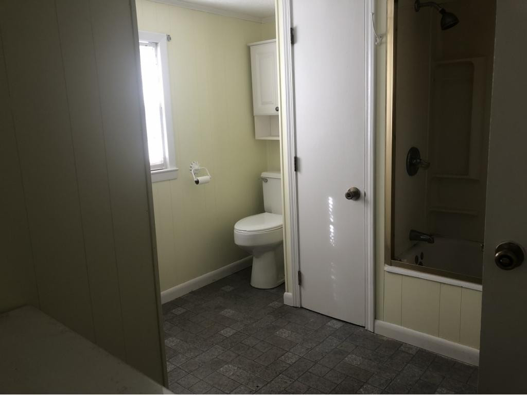 608 Adams Street Erwin, TN 37650 - Photo 13 of 19 Photo 14
