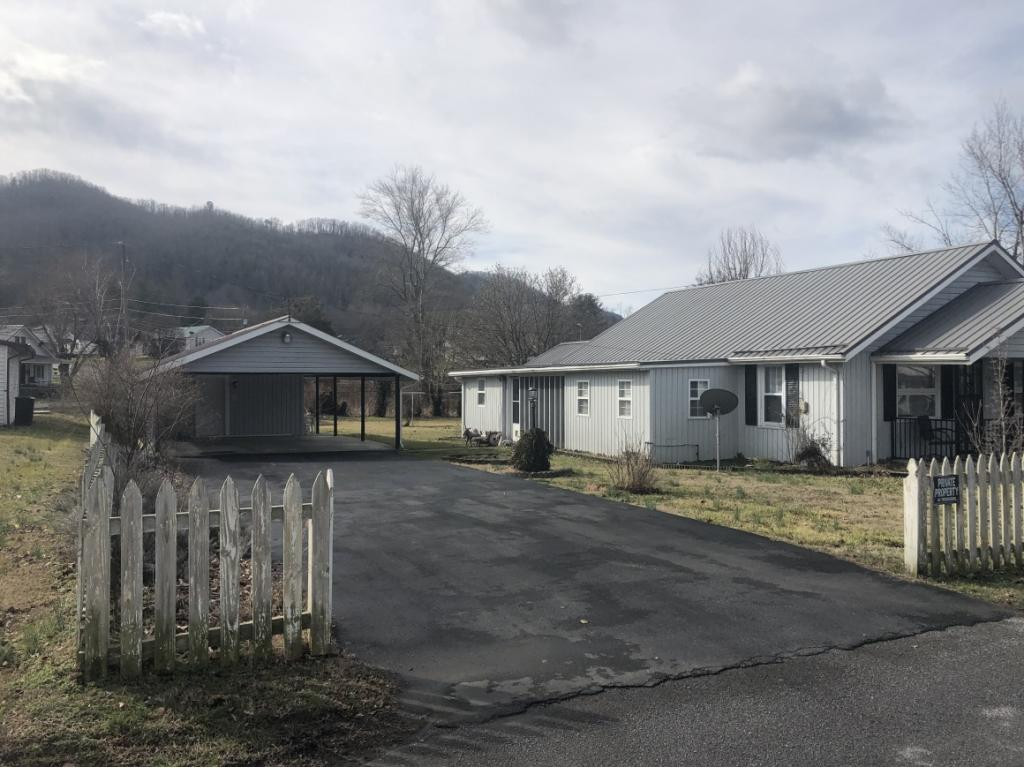 608 Adams Street Erwin, TN 37650 - Photo 3 of 19 Photo 3