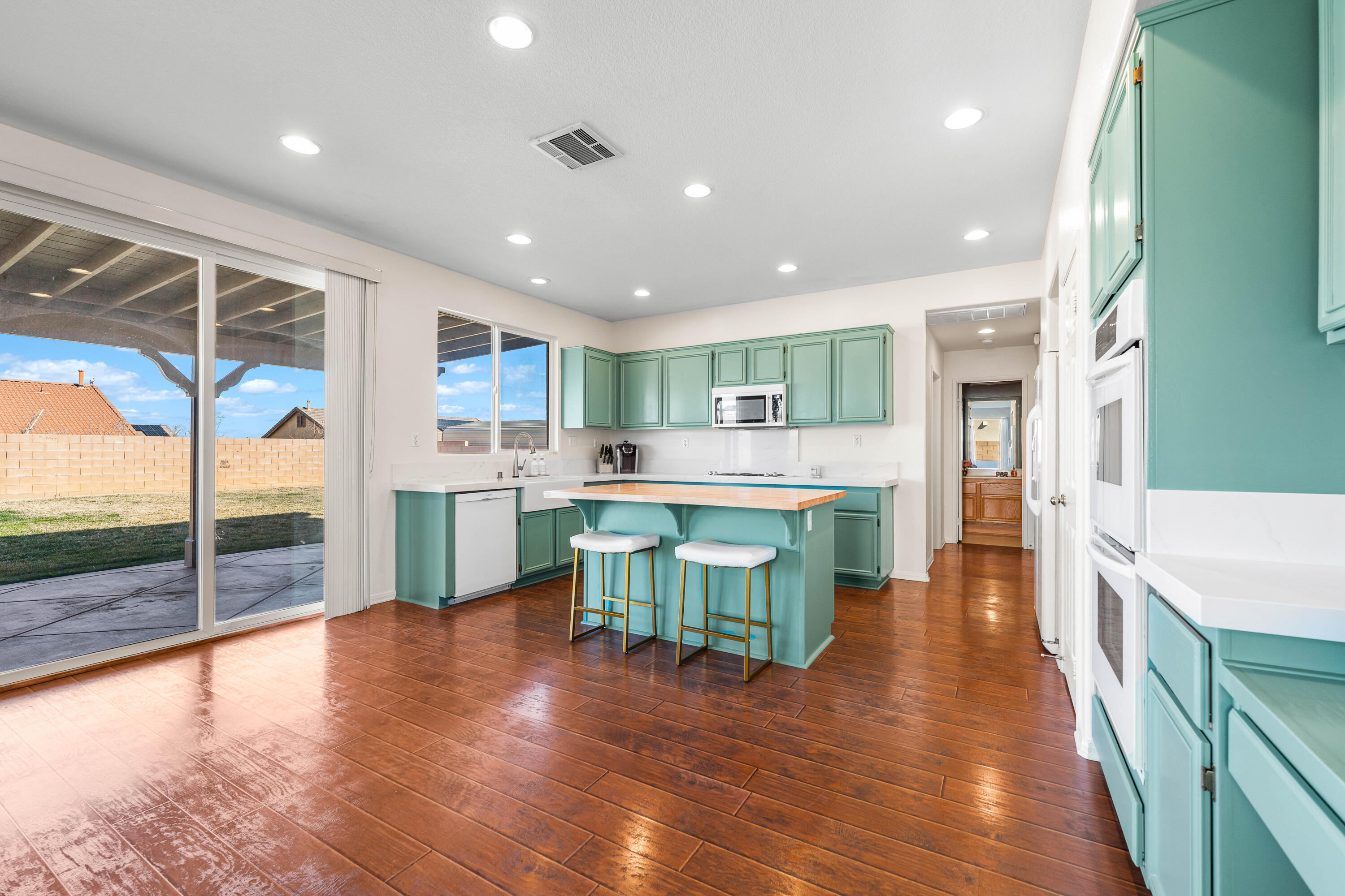 7523 Ridge View Drive Lancaster, CA 93536 - Photo 11 of 46 Ridgeview Dr-12