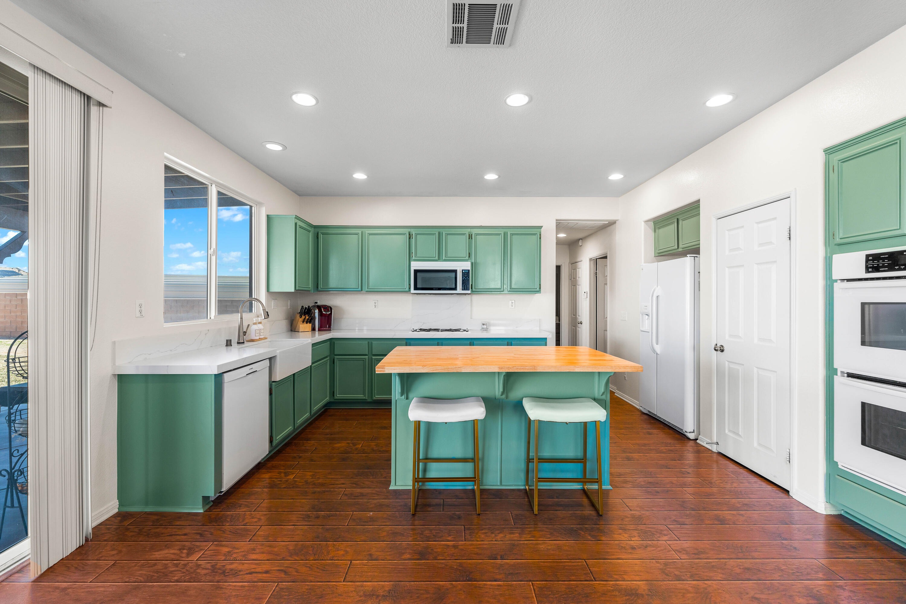 7523 Ridge View Drive Lancaster, CA 93536 - Photo 14 of 46 Ridgeview Dr-15