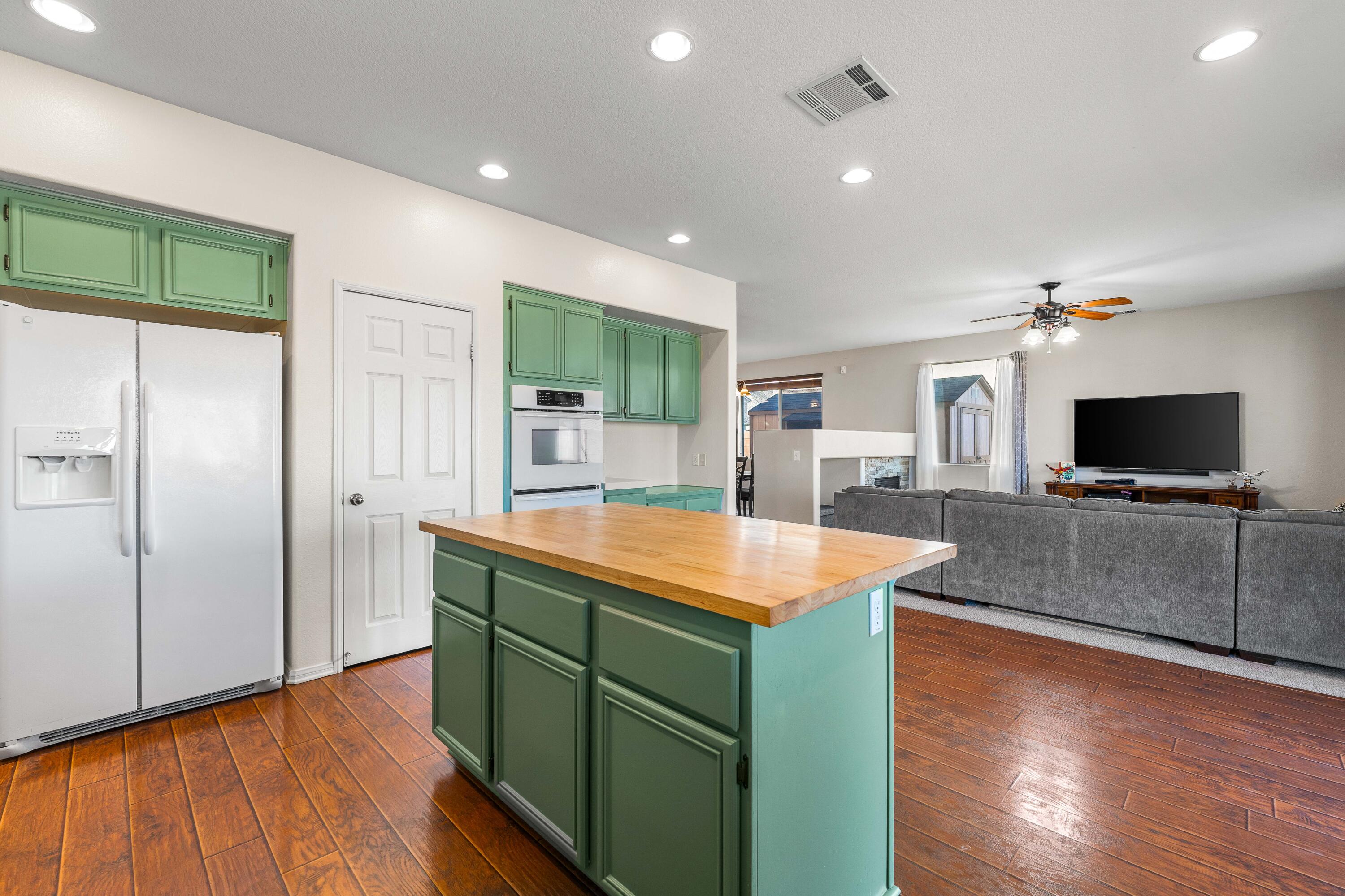 7523 Ridge View Drive Lancaster, CA 93536 - Photo 19 of 46 Ridgeview Dr-20