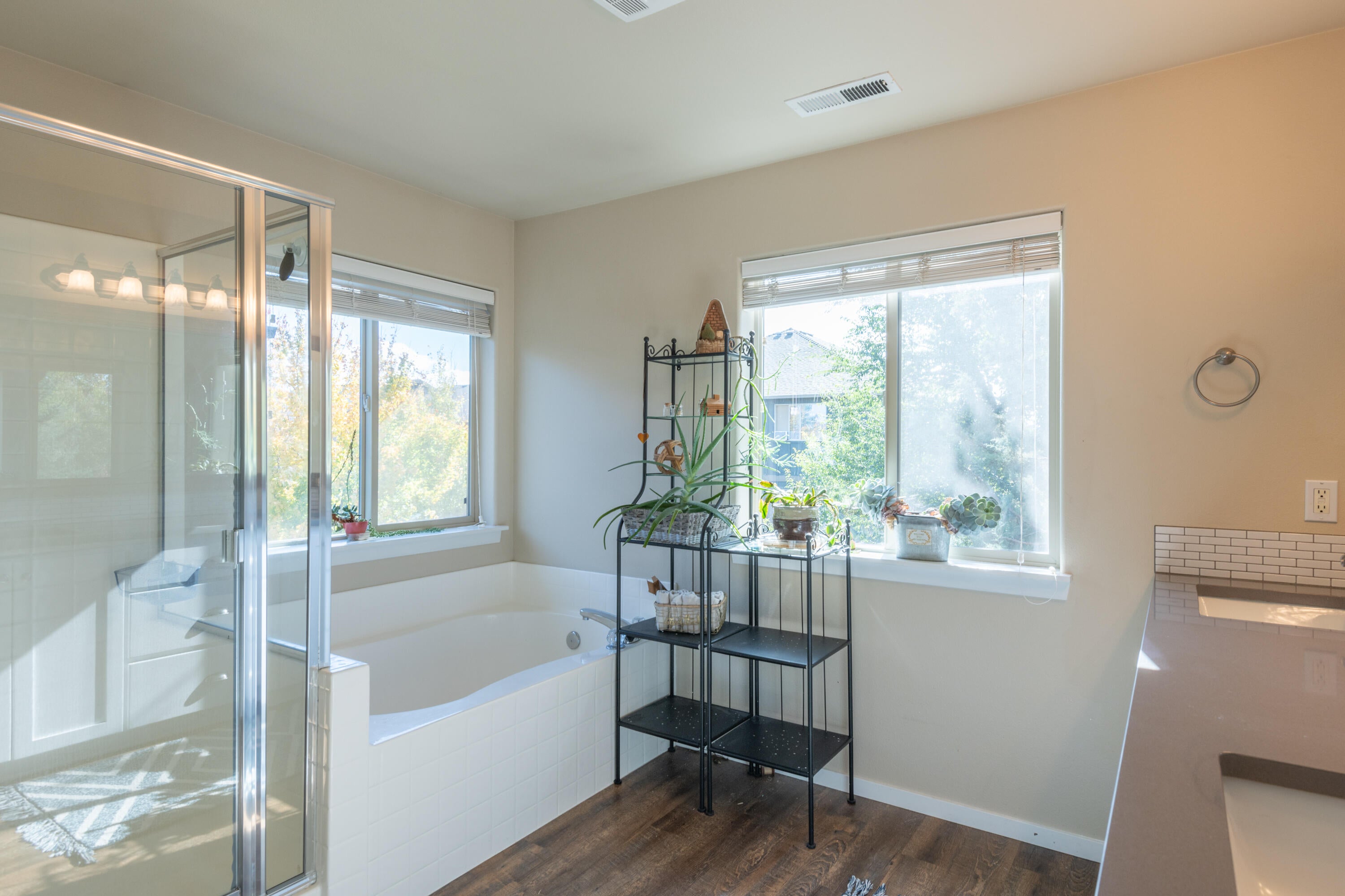 21171 Ritz Place Bend, OR 97702 - Photo 24 of 34 Master Bath