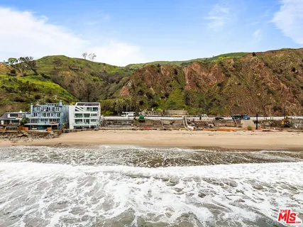 $2,750,000 | 21006 Pacific Coast Highway, Malibu, CA 90265