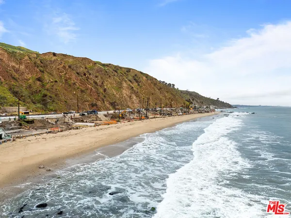 a view of an ocean beach