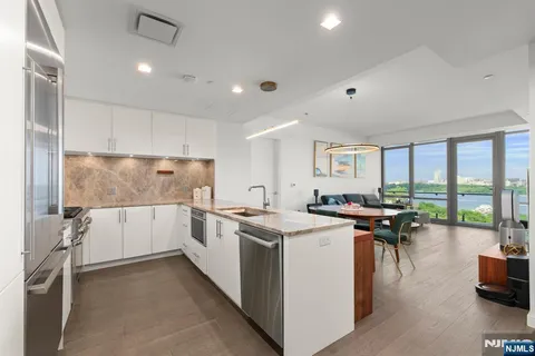 $1,299,000 | 320 Adolphus Avenue, Unit 319, Cliffside Park, NJ 07010