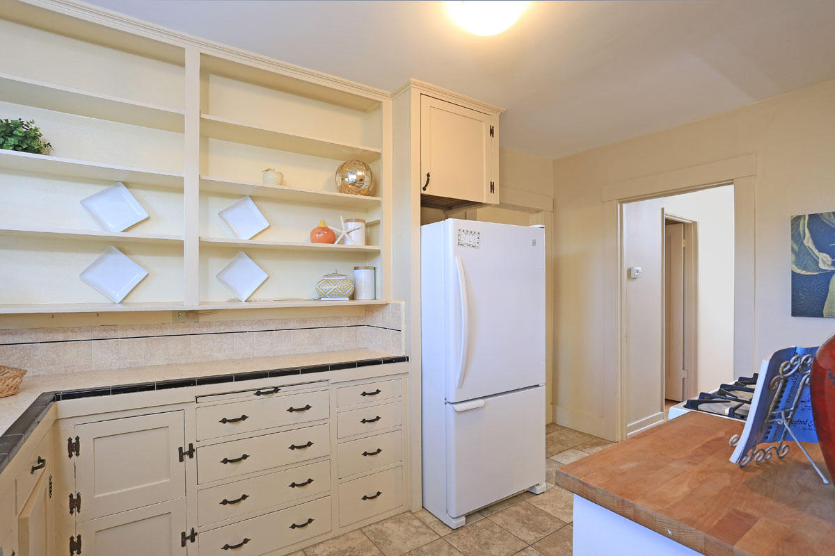3840 Sunset Road Santa Barbara, CA 93110 - Photo 14 of 27 Kitchen