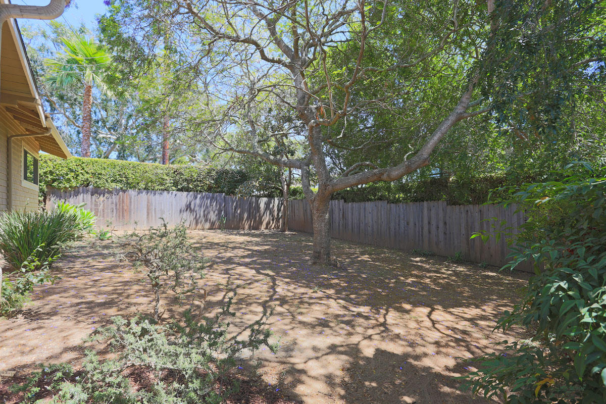 3840 Sunset Road Santa Barbara, CA 93110 - Photo 24 of 27 Front Yard