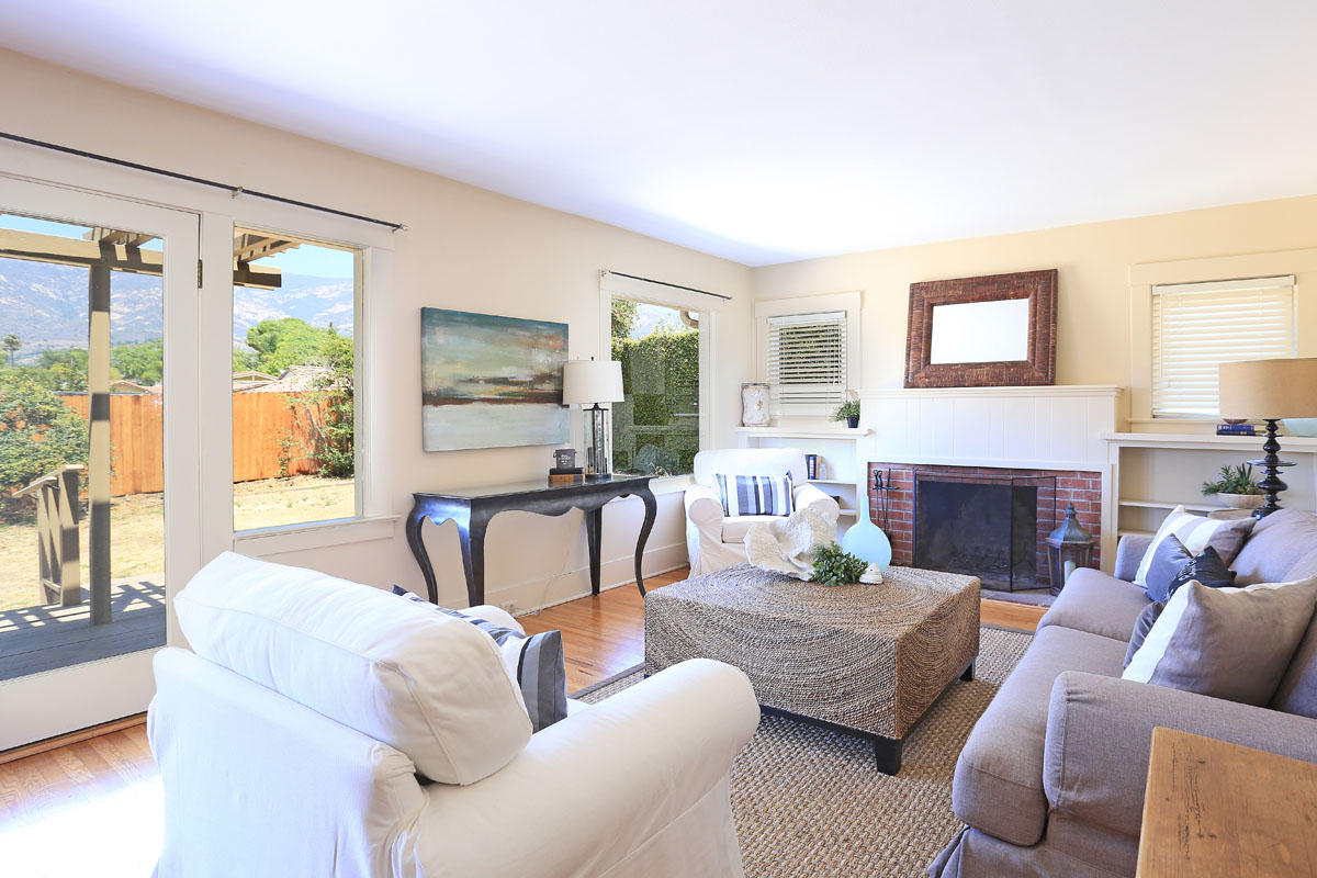 3840 Sunset Road Santa Barbara, CA 93110 - Photo 6 of 27 Living Room