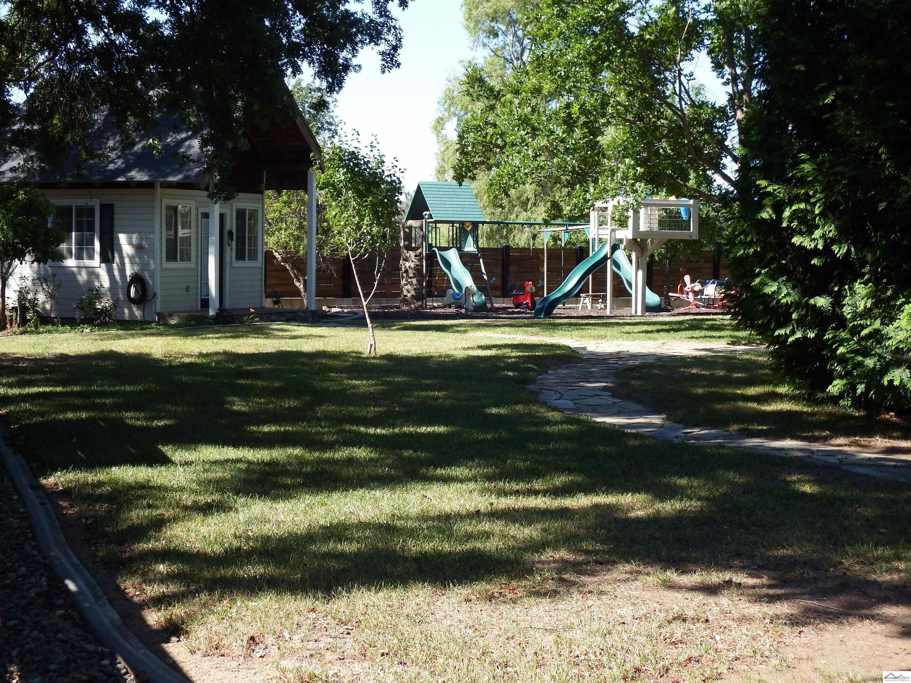 20525 Walnut Street Red Bluff, CA 96080 - Photo 4 of 7 Gallery Image 4
