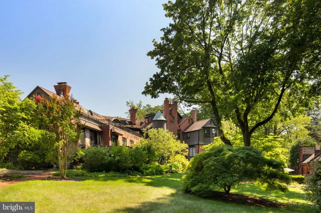 $995,000 | 401 East Evergreen Avenue, Philadelphia, PA 19118