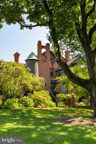 $995,000 | 401 East Evergreen Avenue, Philadelphia, PA 19118