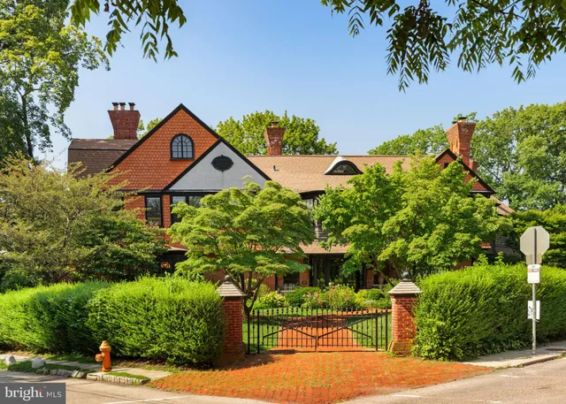 $995,000 | 401 East Evergreen Avenue, Philadelphia, PA 19118