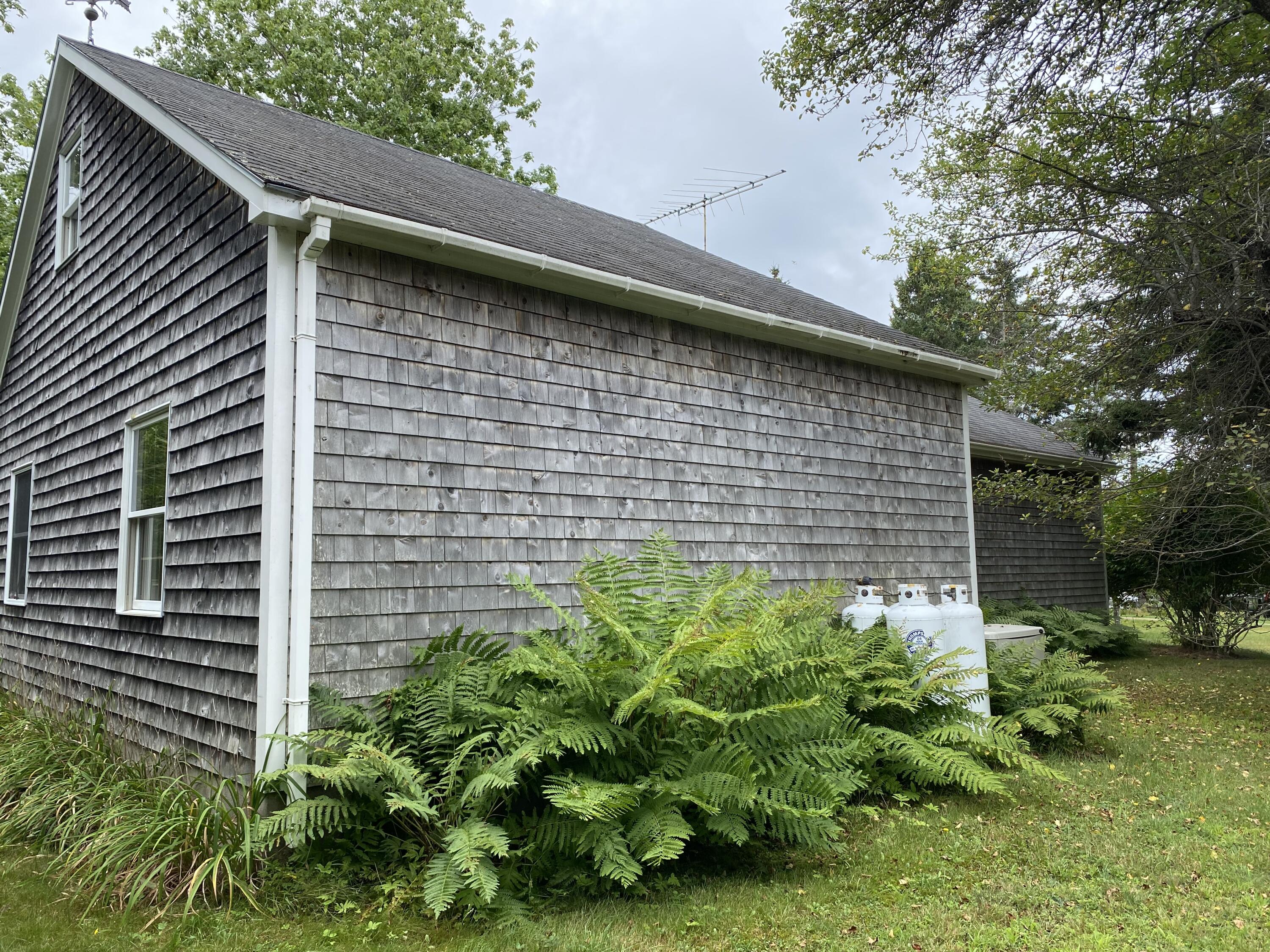 1574 Main Road Islesboro, ME 04848 - Photo 13 of 57 Rear