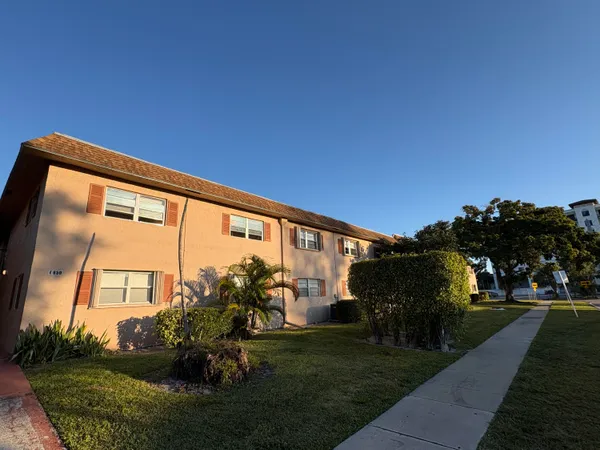 $1,675 | 650 Southwest 2nd Avenue, Unit 246, Boca Raton, FL 33432