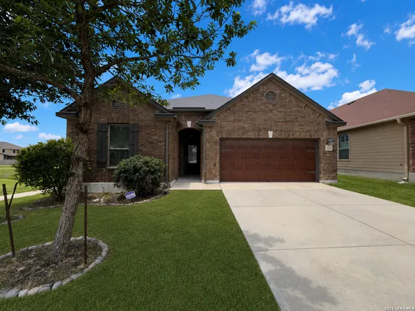 $1,995 | 205 Landmark Park, Cibolo, TX 78108