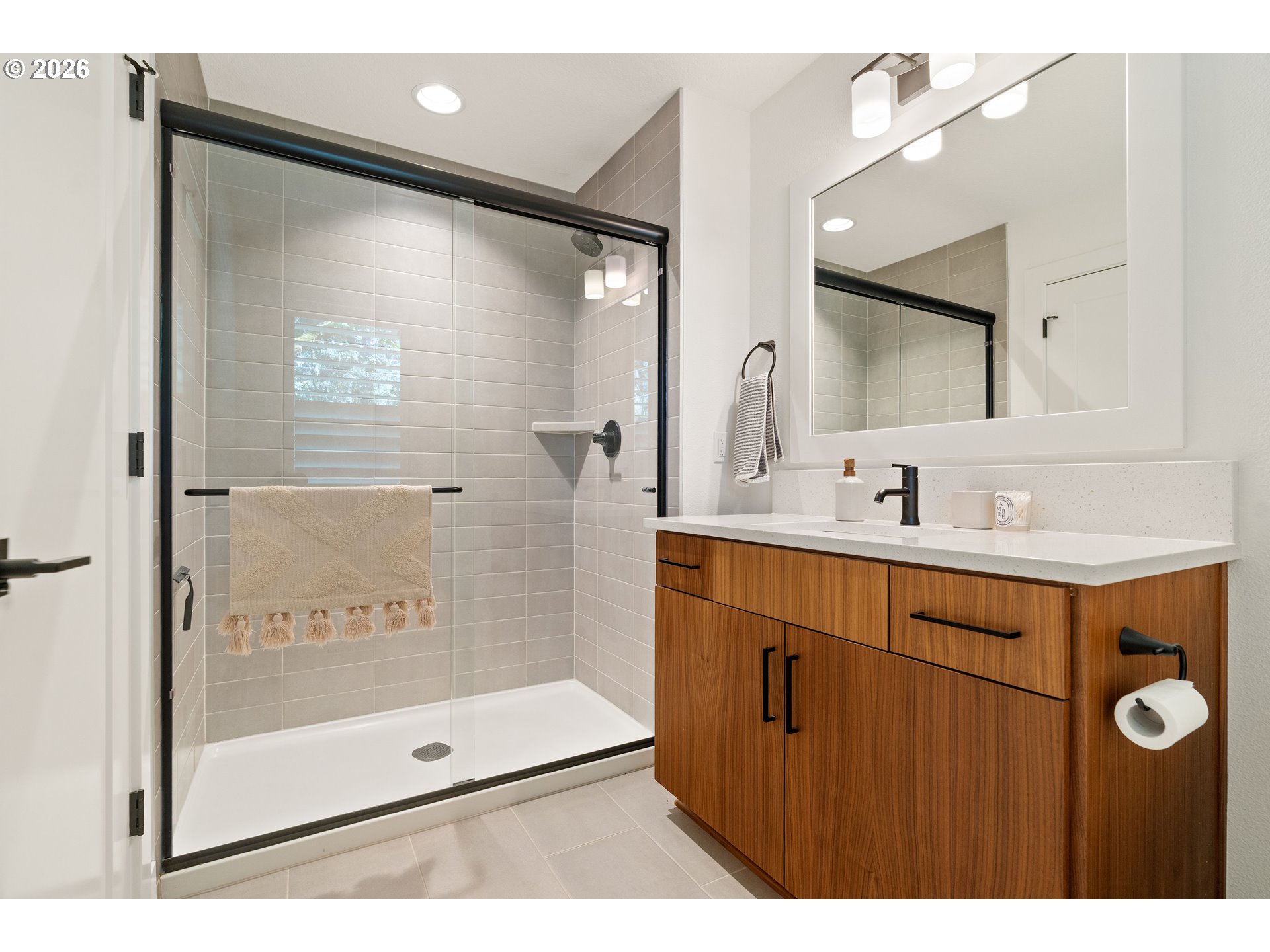 17484 Bryant Road Lake Oswego, OR 97035 - Photo 35 of 48 Gallery Image 35