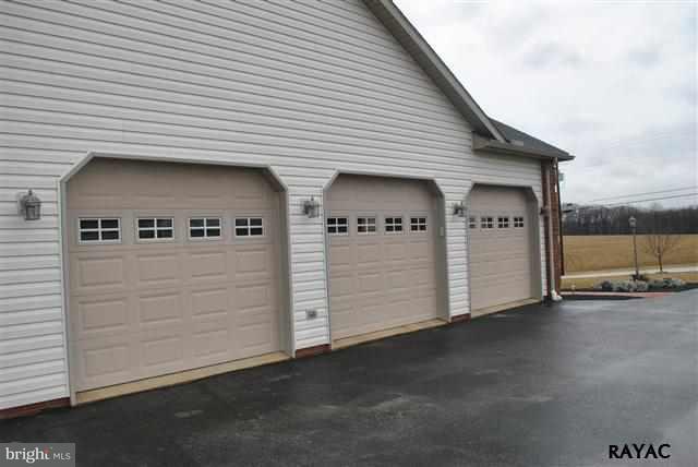 4241 Blue Hill Road Hanover, PA 17331 - Photo 5 of 35 Gallery Image 5