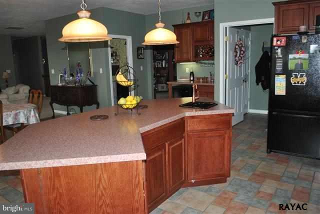 4241 Blue Hill Road Hanover, PA 17331 - Photo 10 of 35 Gallery Image 10