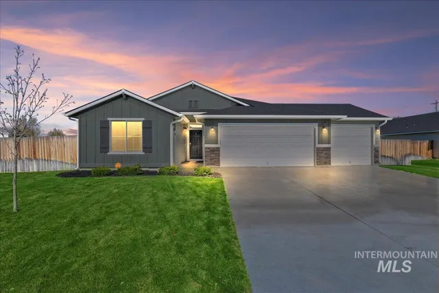 $435,000 | 890 Lago Street, Mountain Home, ID 83647