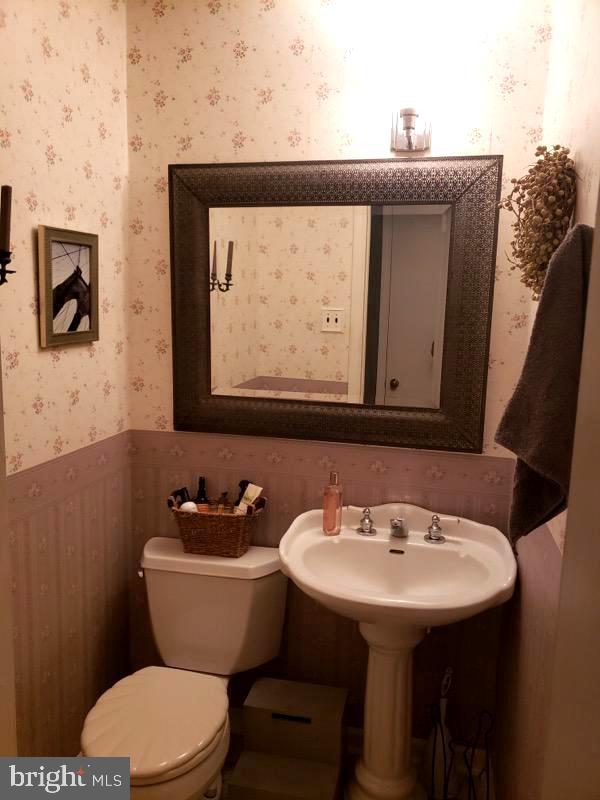 517 Faraday Road Hockessin, DE 19707 - Photo 18 of 18 Half Bath