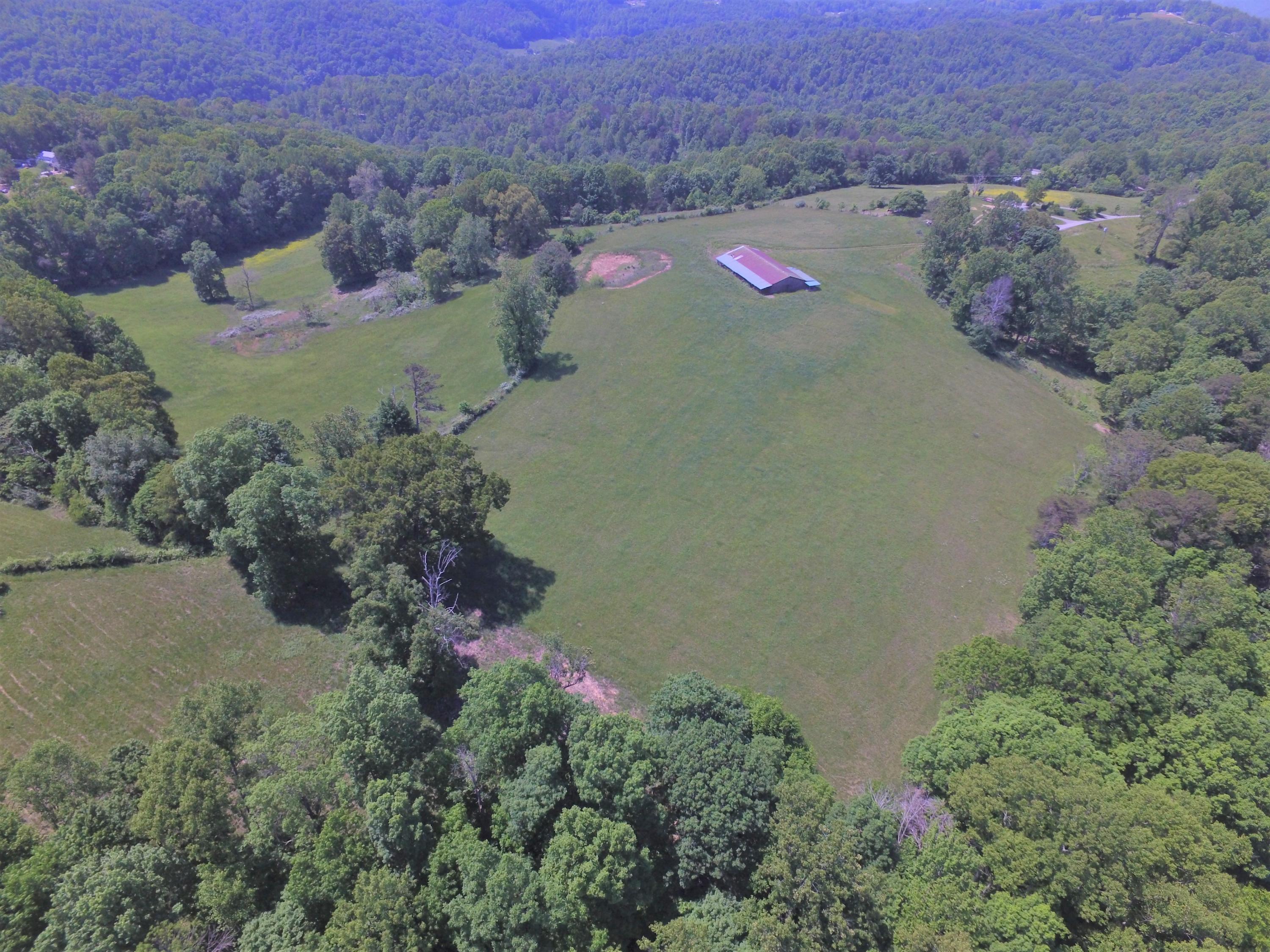 333 Landmark Road Jacksboro, TN 37757 - Photo 4 of 21 DJI_0030