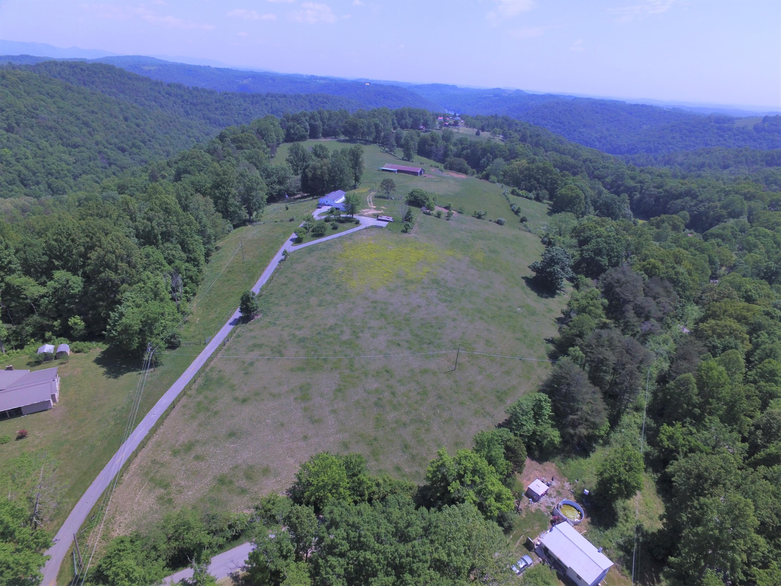 333 Landmark Road Jacksboro, TN 37757 - Photo 6 of 21 DJI_0032