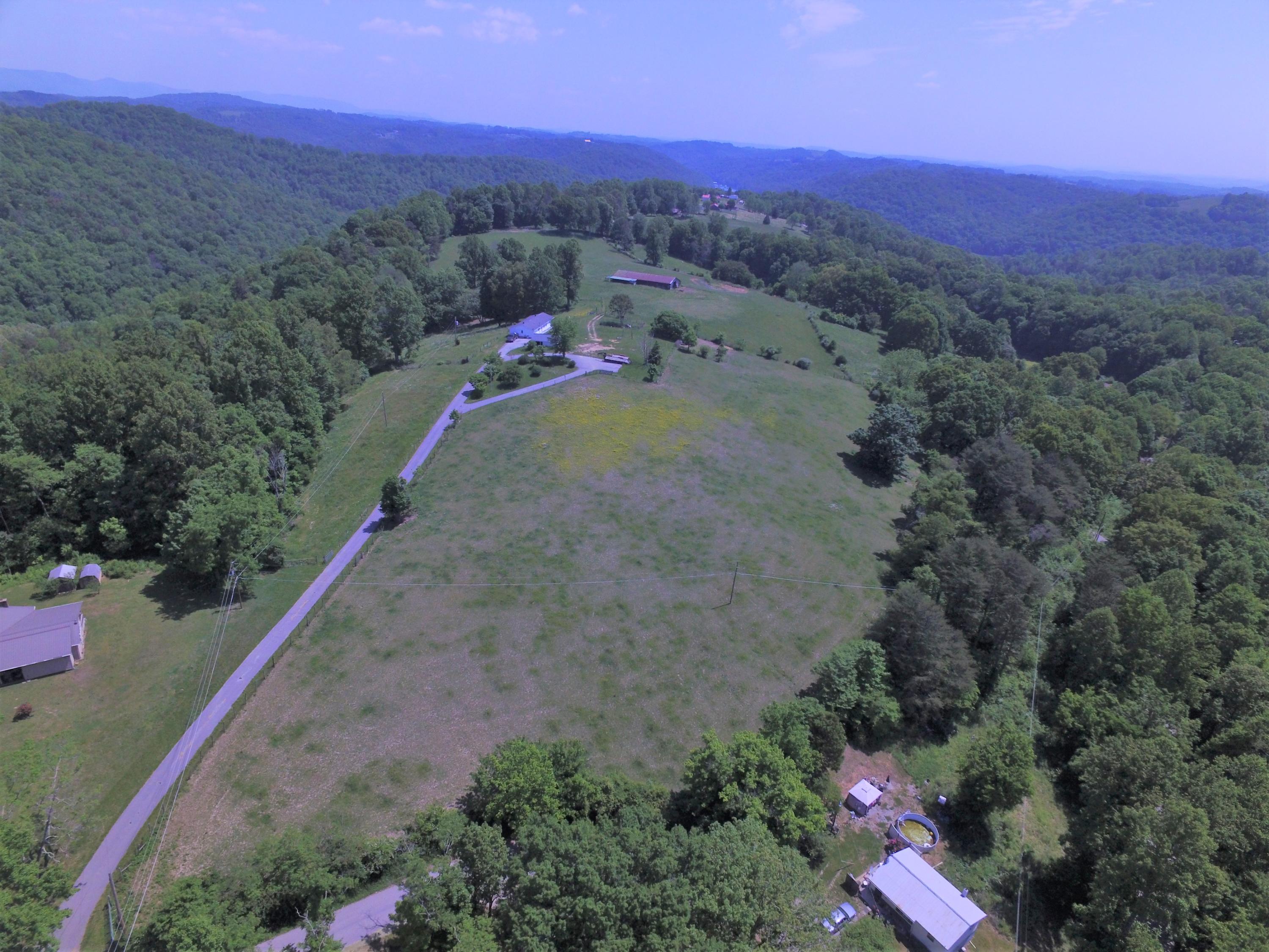333 Landmark Road Jacksboro, TN 37757 - Photo 7 of 21 DJI_0033