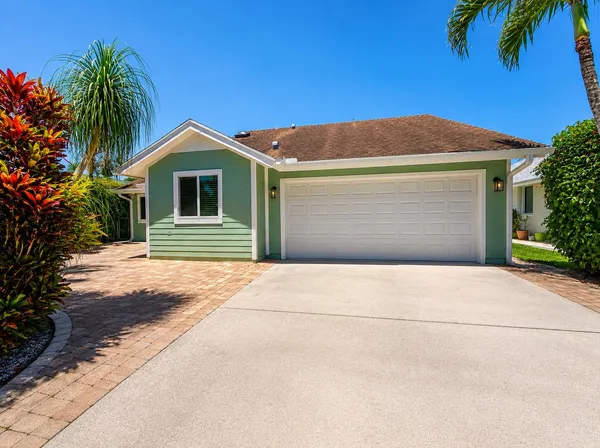 $3,900 | 6395 Garrett Street, Jupiter, FL 33458