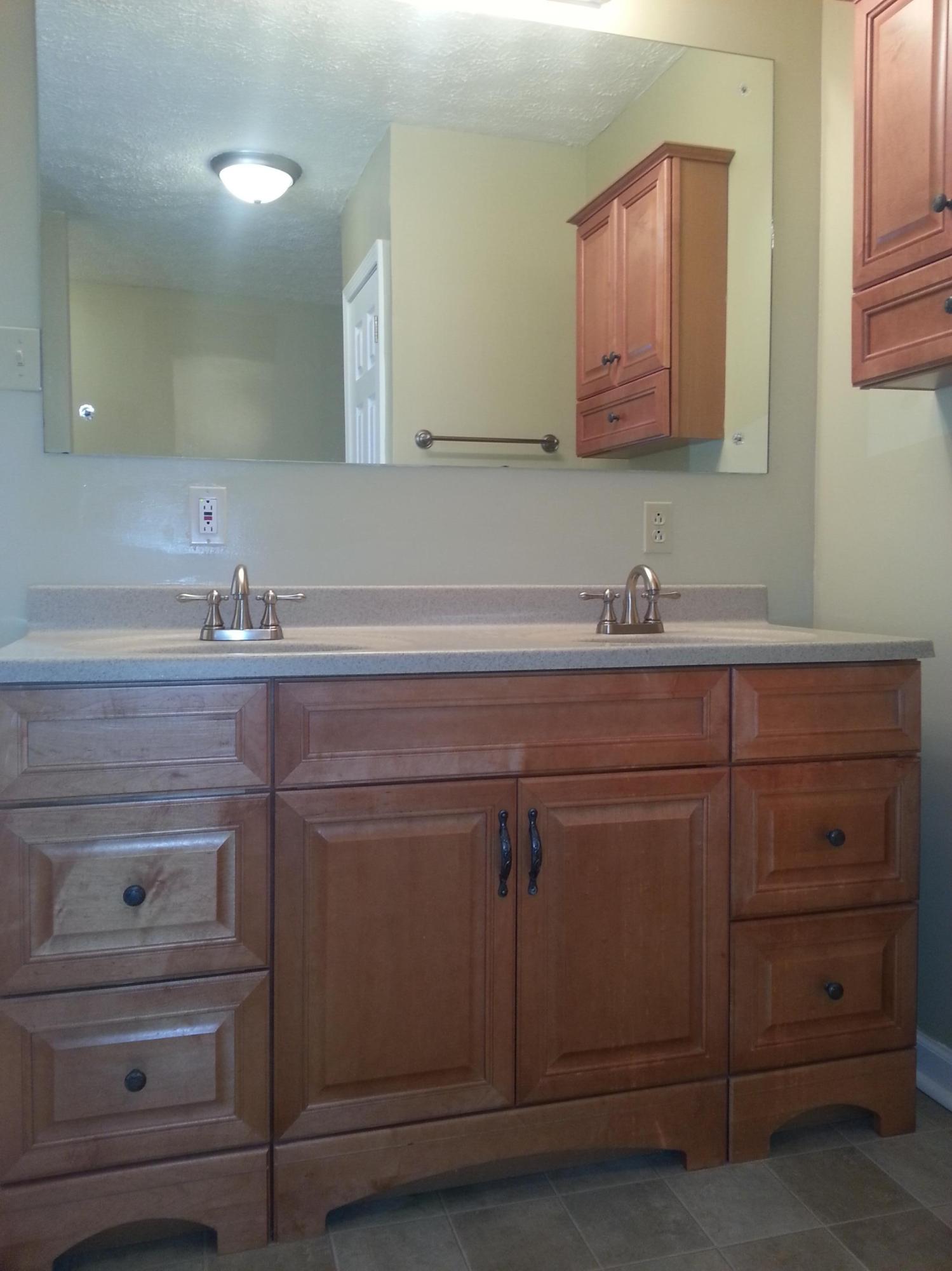 765 Laurel Road Clinton, TN 37716 - Photo 6 of 10 dual master sinks