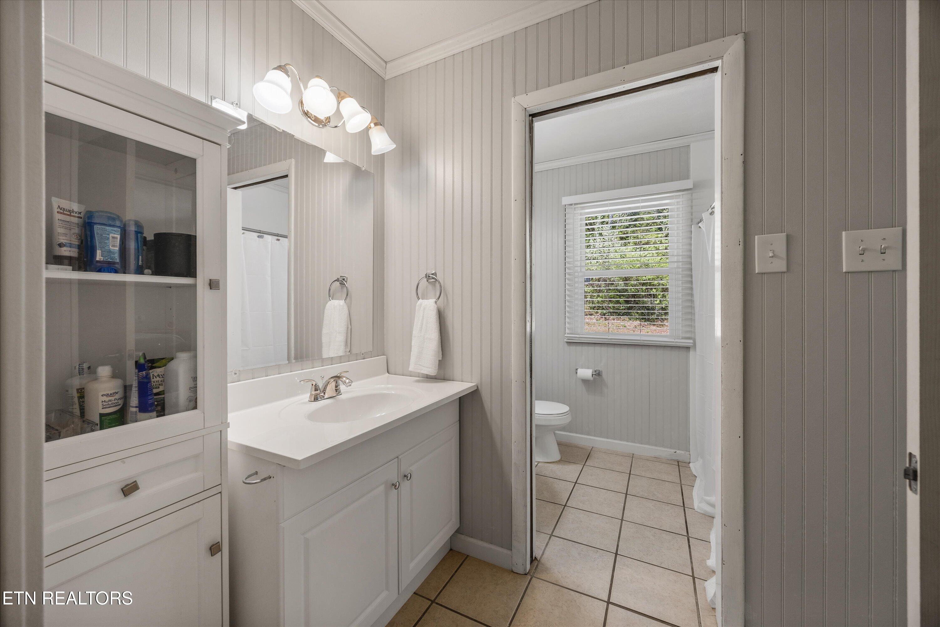 102 Canterbury Road Oak Ridge, TN 37830 - Photo 16 of 32 25-102 Canterbury Rd 26