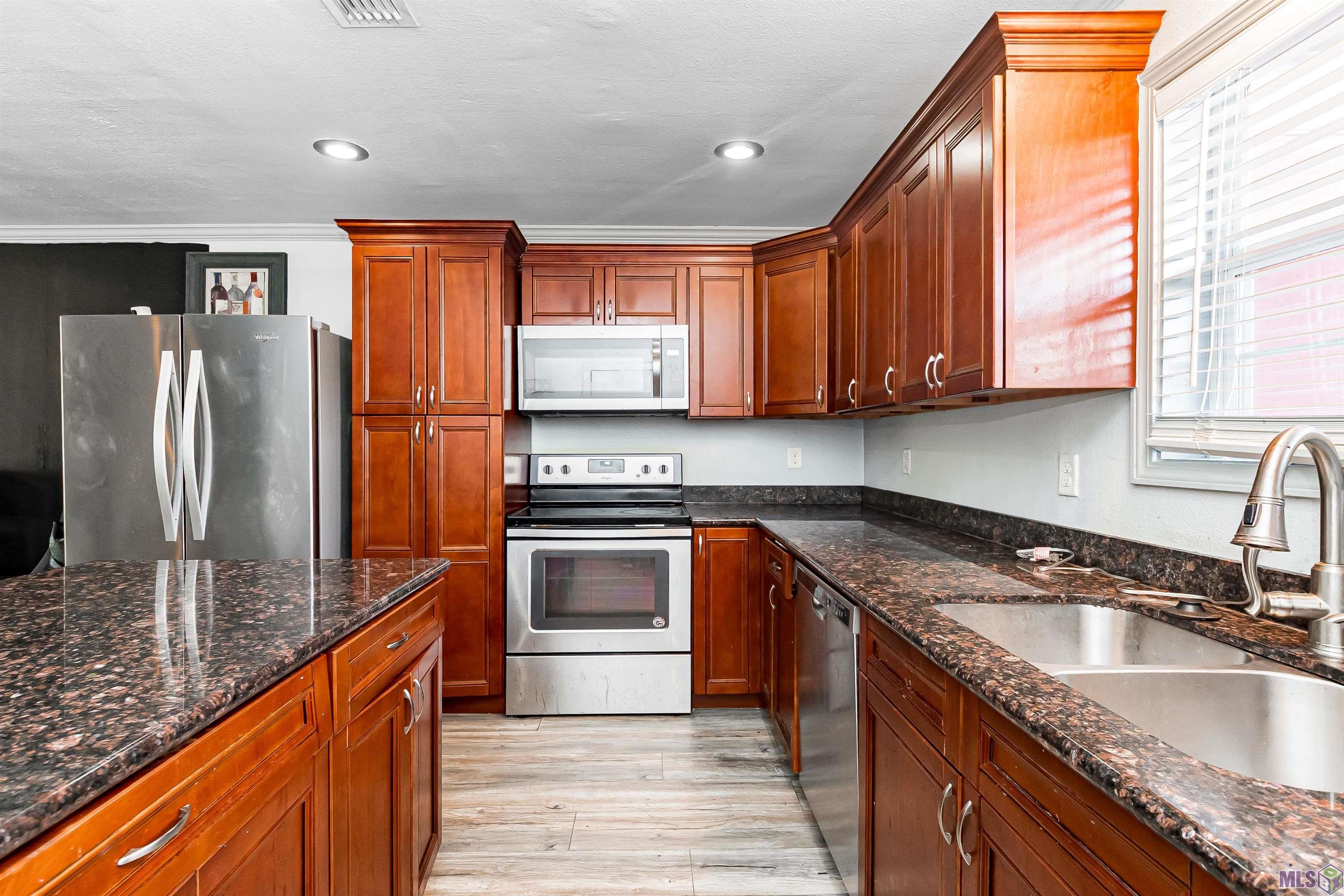 1769 Boulevard De Province, Unit E Baton Rouge, LA 70816 - Photo 3 of 10