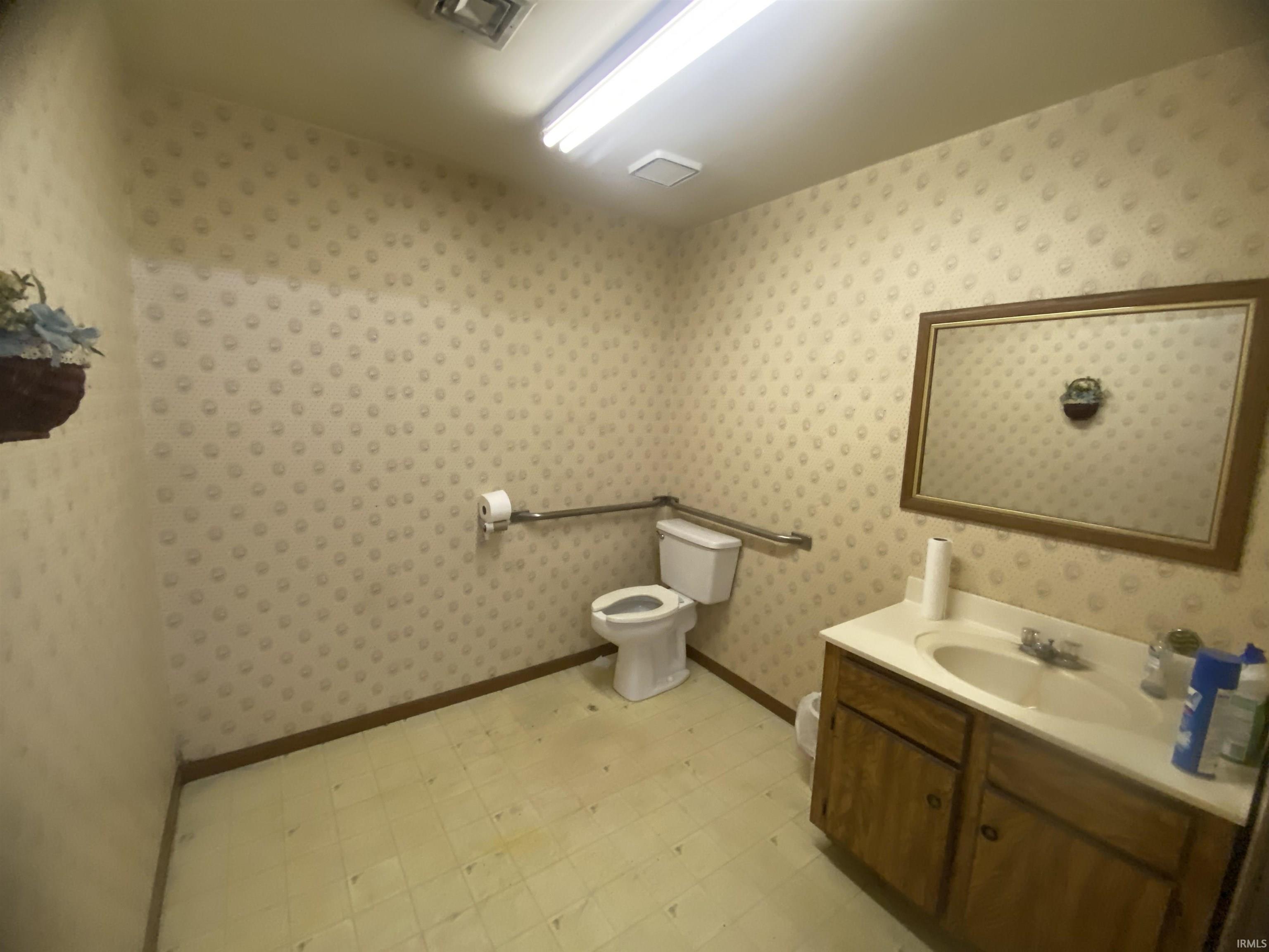 1550 North Wentzel Street Rochester, IN 46975 - Photo 9 of 15