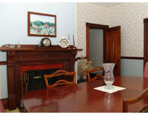 35 Cedar Street Clinton, MA 01510 - Photo 3 of 7 Gallery Image 3