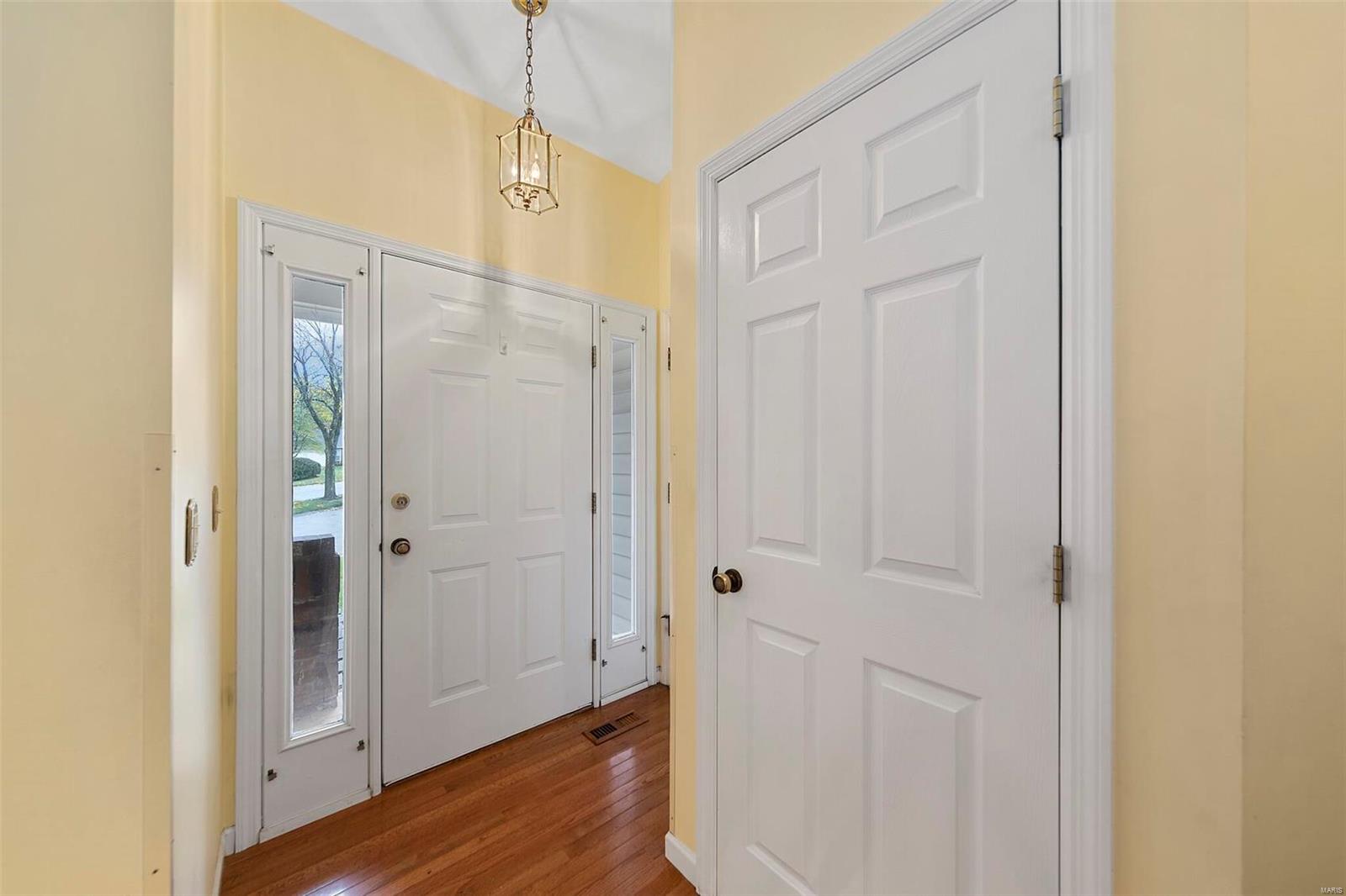 771 Windy Ridge Drive Ballwin, MO 63021 - Photo 4 of 42 Gallery Image 4