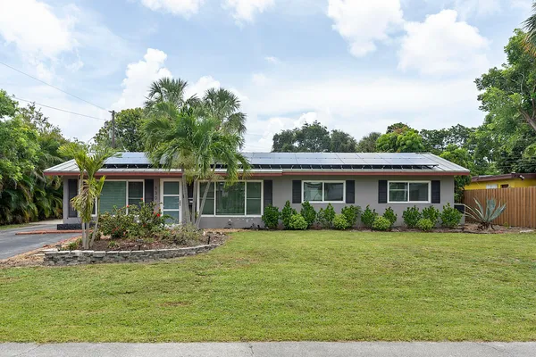 $675,000 | 830 Southwest 1st Avenue, Pompano Beach, FL 33060
