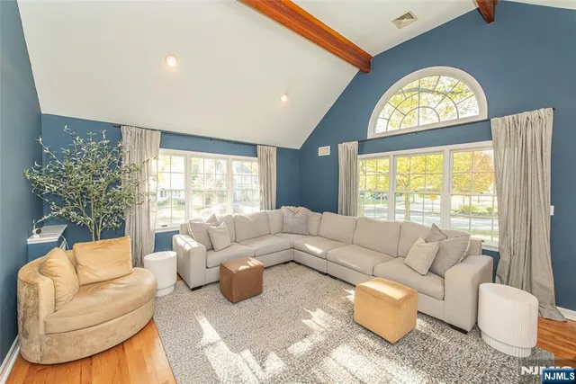 $945,000 | 63 Glen Boulevard, Glen Rock, NJ 07452