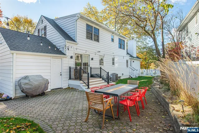 $945,000 | 63 Glen Boulevard, Glen Rock, NJ 07452
