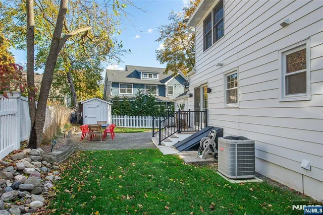 $945,000 | 63 Glen Boulevard, Glen Rock, NJ 07452