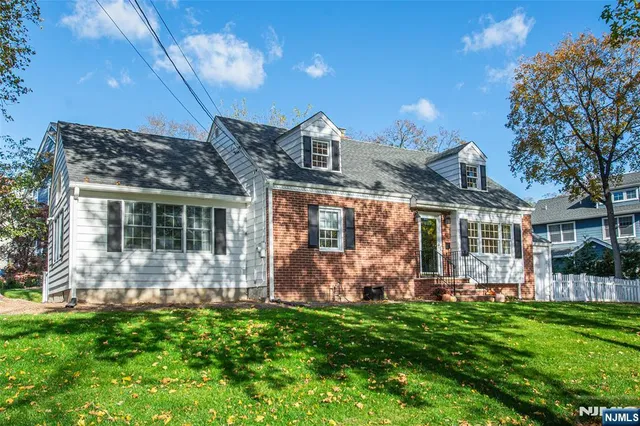 $945,000 | 63 Glen Boulevard, Glen Rock, NJ 07452